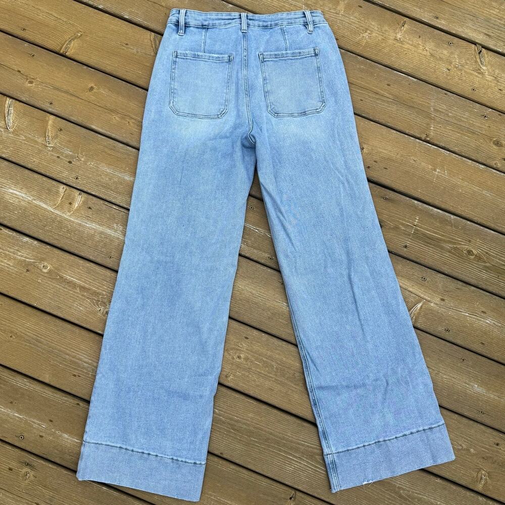 Lovervet by Vervet size 31/13 90s High Rise Patch Pocket Light Wash Flare Jeans - Picture 6 of 9